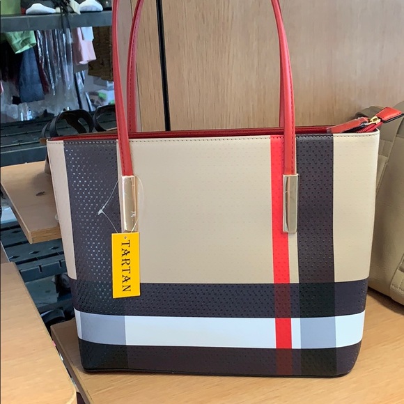 Purse - Picture 2 of 2